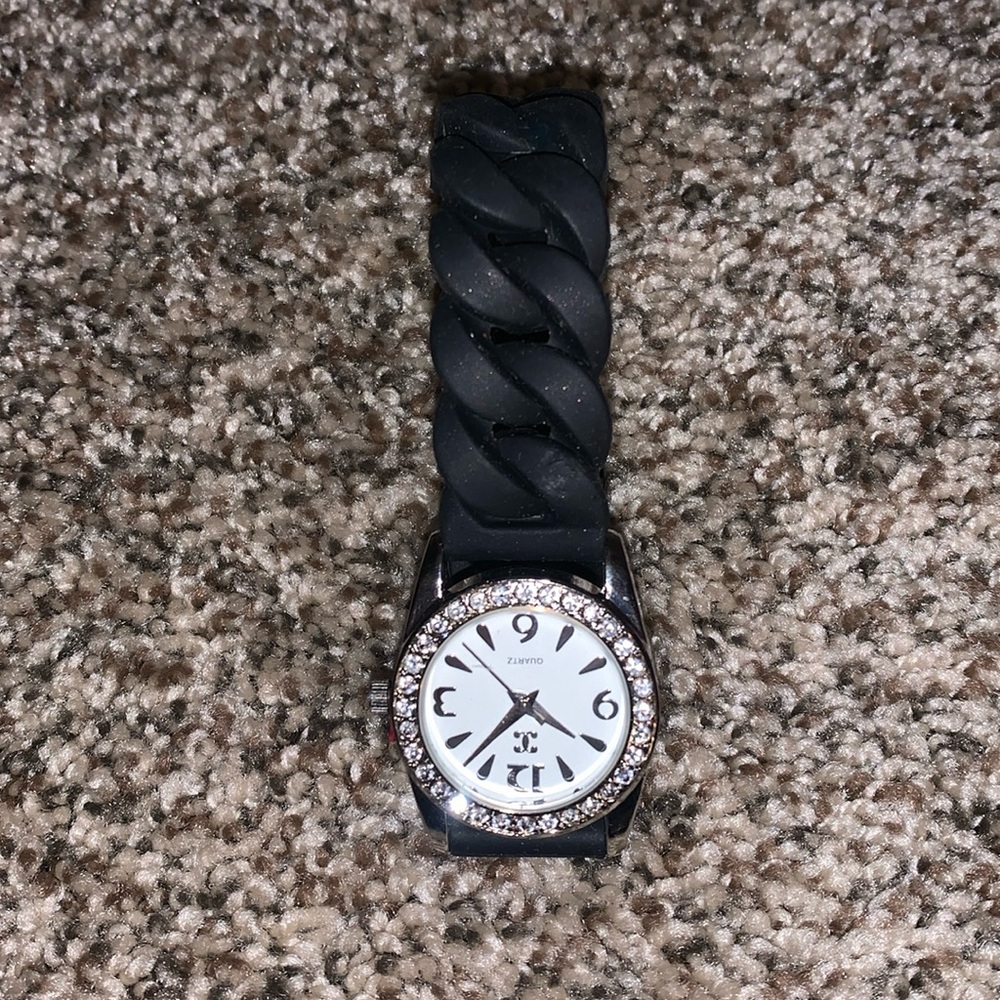 Black watch with elastic band